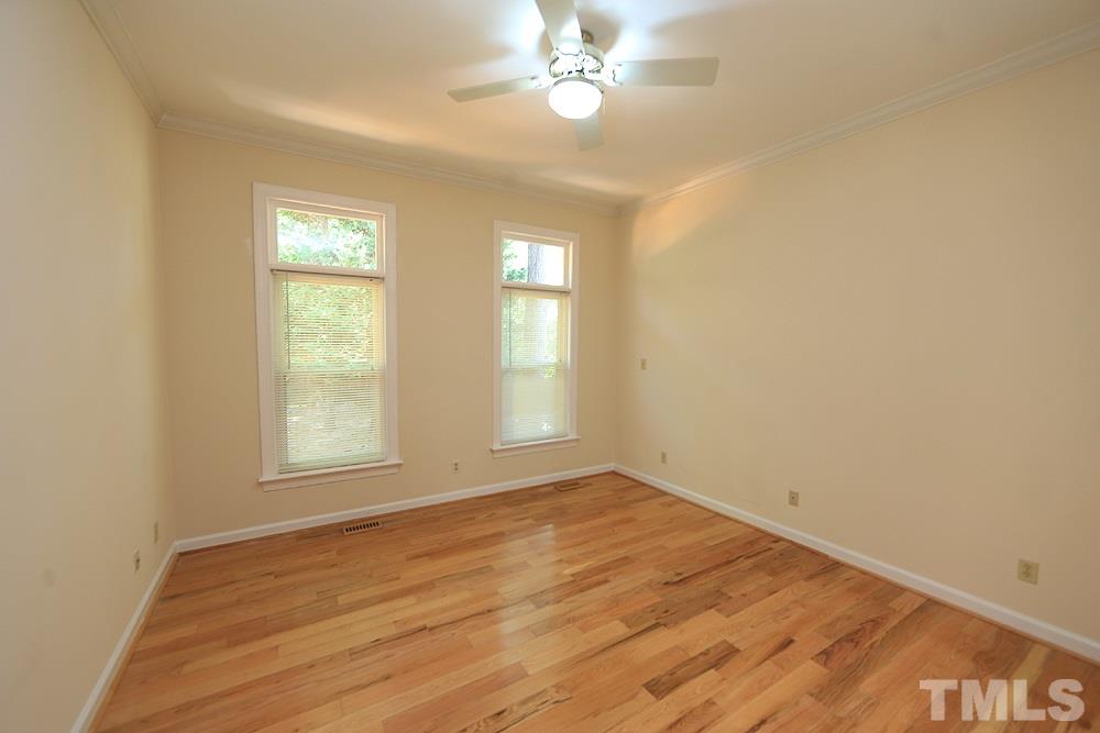10100 Goodview Court Raleigh, NC 27613 - Photo 7 of 17