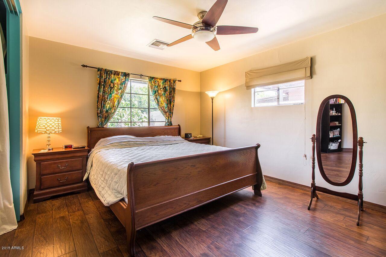 818 West Picadilly Road Phoenix, AZ 85013 - Photo 21 of 29 20 - Master Bedroom 1 B