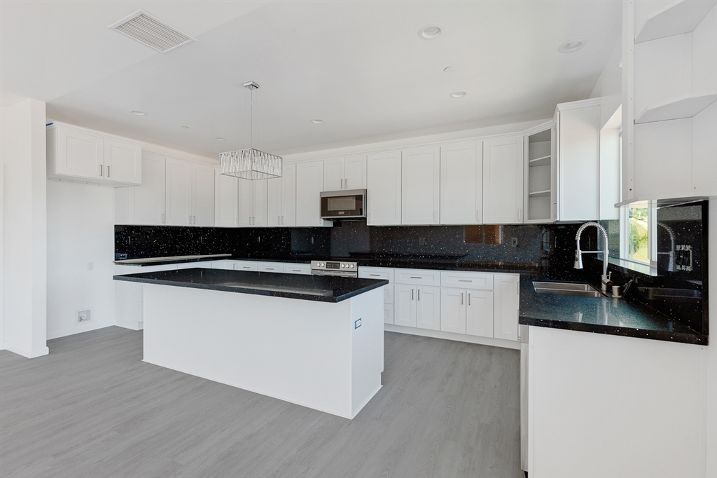 9864 Apple Street Spring Valley, CA 91977 - Photo 3 of 24 Gallery Image 3