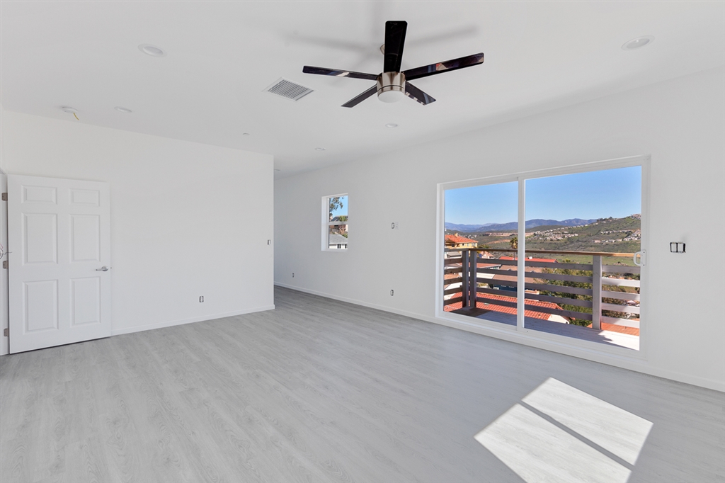 9864 Apple Street Spring Valley, CA 91977 - Photo 9 of 24 Gallery Image 9