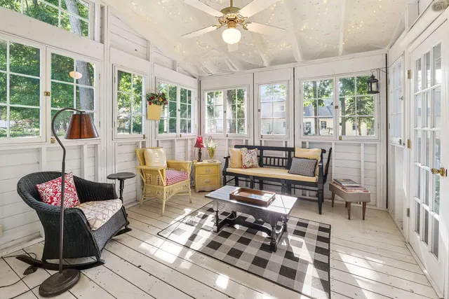 $424,900 | 1092 South Park Avenue, Fond du Lac, WI 54935