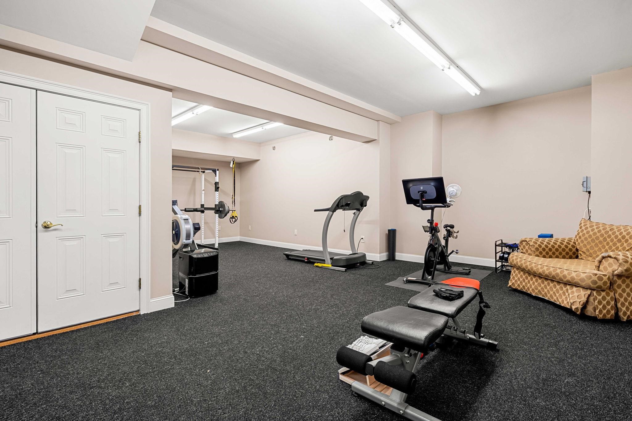 43 Newfane Road Bedford, NH 03110 - Photo 45 of 60 Gallery Image 45