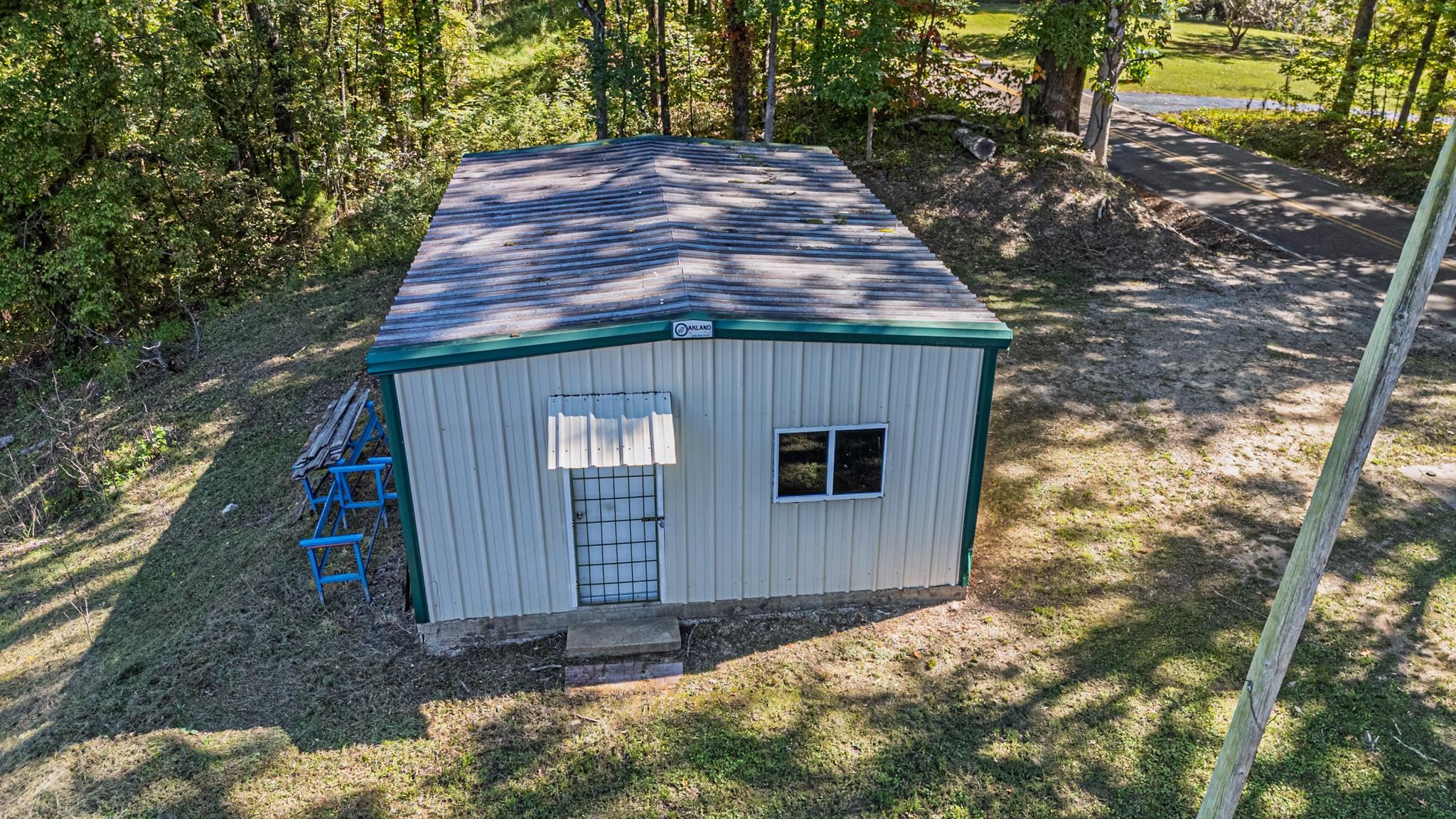 3560 Charles Bartlett Road Millington, TN 38053 - Photo 22 of 28 a backyard of a house