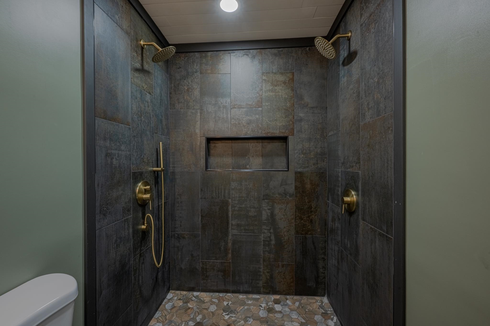 3560 Charles Bartlett Road Millington, TN 38053 - Photo 9 of 28 a bathroom with a shower