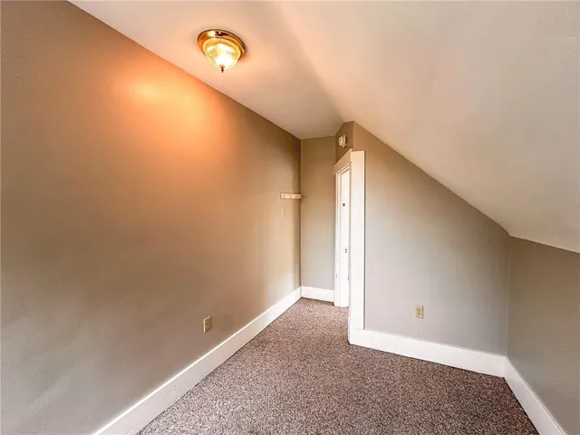 $1,300 | 276 13th Street, Unit 2, Ambridge, PA 15003