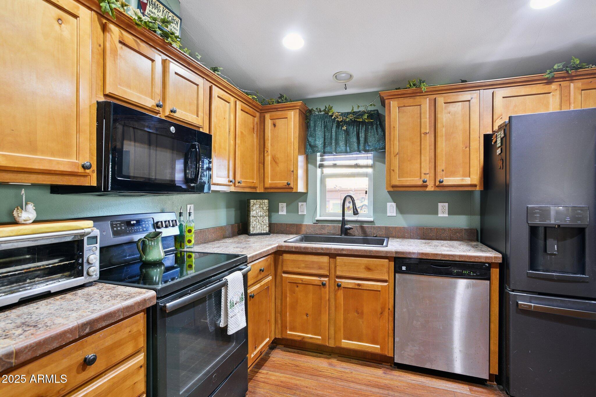 1220 Caribou Road Munds Park, AZ 86017 - Photo 14 of 42 9-web-or-mls-1220-caribou-rd