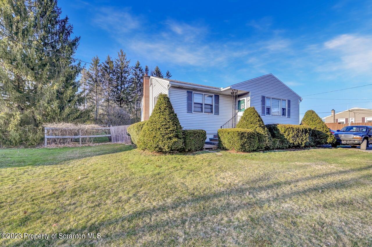1311 Mt Cobb Road Lake Ariel, PA 18436 - Photo 3 of 42 Gallery Image 3