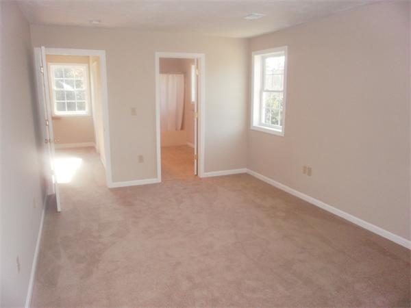 7 Beaver Path Wareham, MA 02576 - Photo 18 of 21 an empty room with windows