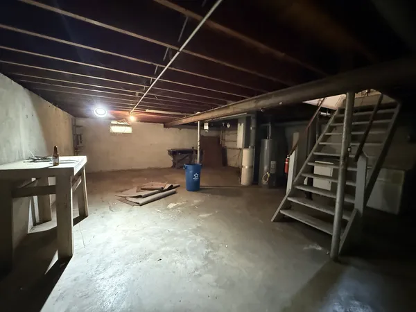 $211,000 | 216 East Illinois Avenue, Aurora, IL 60505