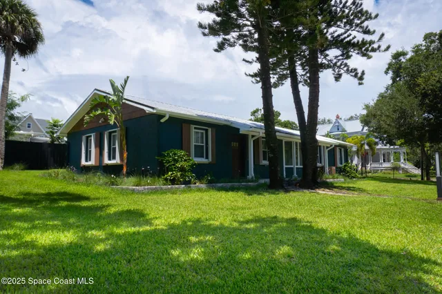 $2,650 | 1712 Pineapple Avenue, Melbourne, FL 32935