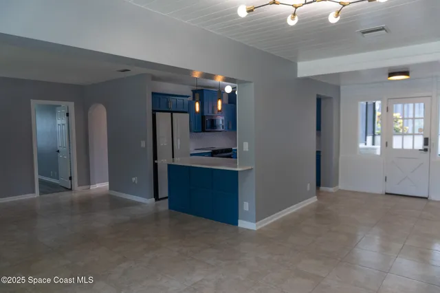 $2,650 | 1712 Pineapple Avenue, Melbourne, FL 32935