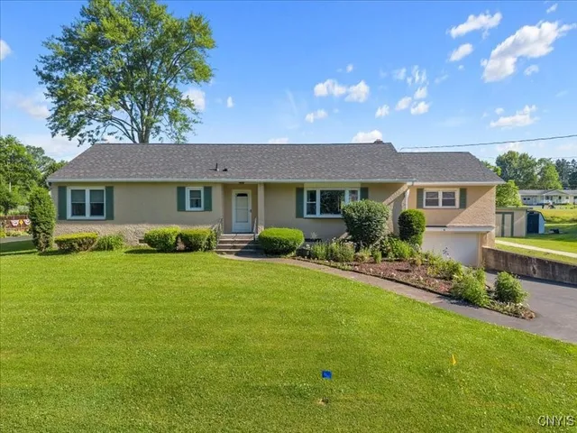 $284,500 | 15 Stryker Avenue, Owasco, NY 13021