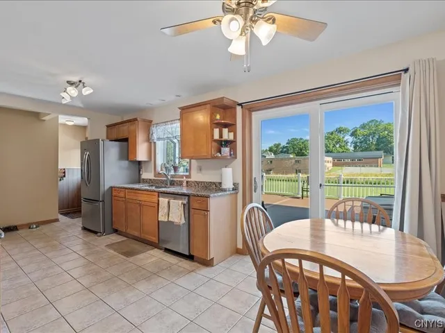 $284,500 | 15 Stryker Avenue, Owasco, NY 13021