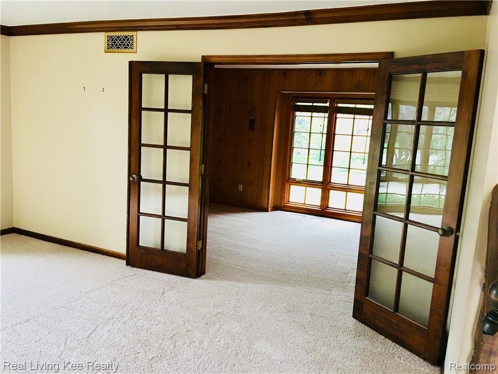 740 Timberline Drive Rochester Hills, MI 48309 - Photo 16 of 48