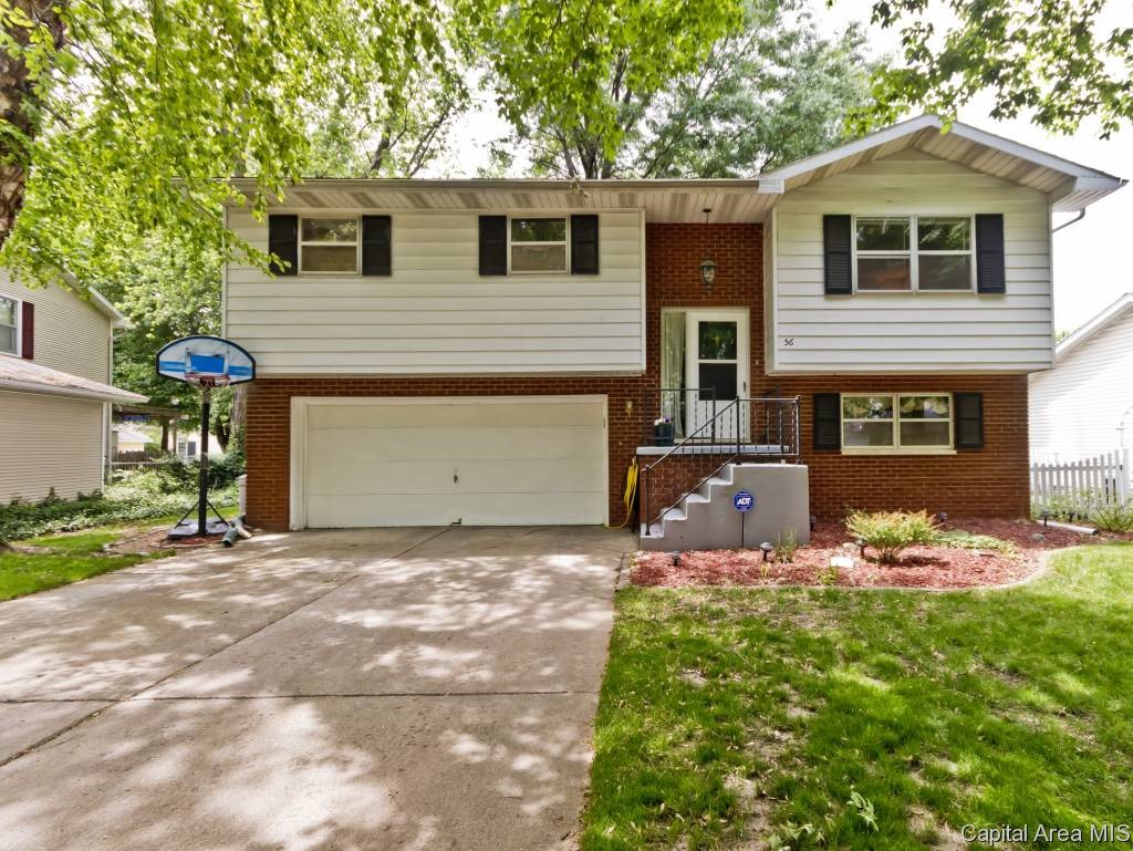 56 Amherst Drive Springfield, IL 62702 - Photo 1 of 29