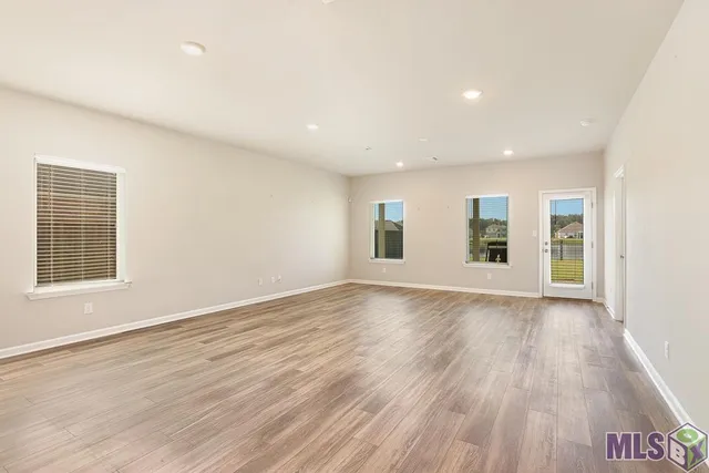 $275,000 | 13800 Wincrest Drive, Walker, LA 70785