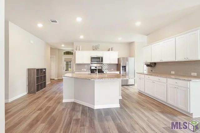 $275,000 | 13800 Wincrest Drive, Walker, LA 70785