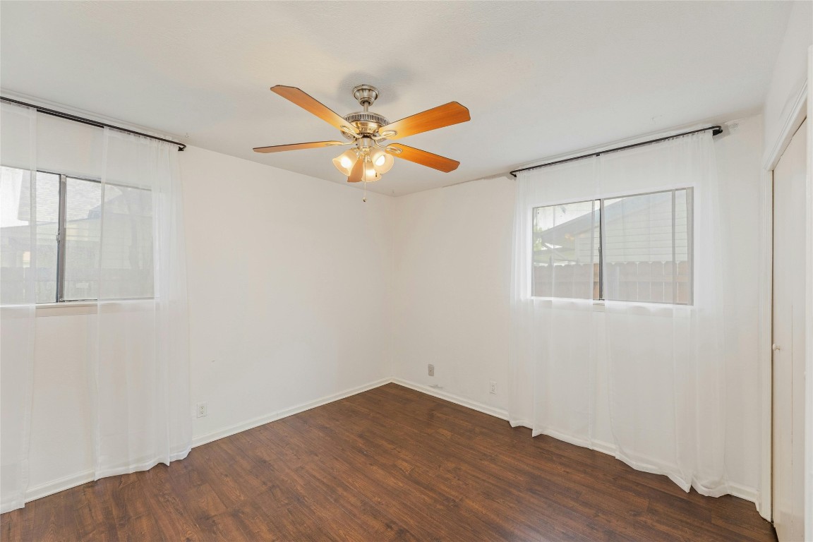 801 East 3rd Street Georgetown, TX 78626 - Photo 12 of 26