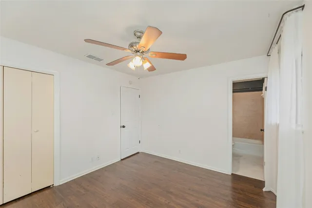 $1,950 | 801 East 3rd Street, Georgetown, TX 78626