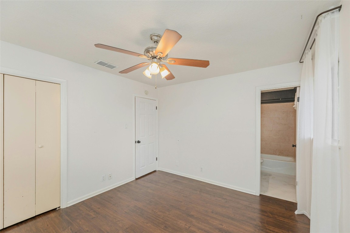 801 East 3rd Street Georgetown, TX 78626 - Photo 13 of 26