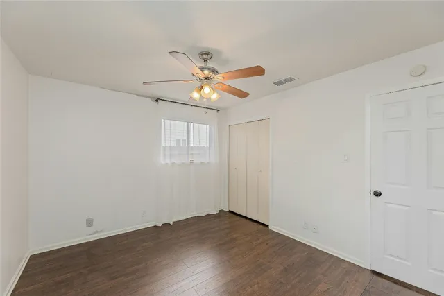 $1,950 | 801 East 3rd Street, Georgetown, TX 78626