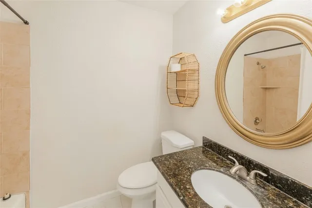 $1,950 | 801 East 3rd Street, Georgetown, TX 78626