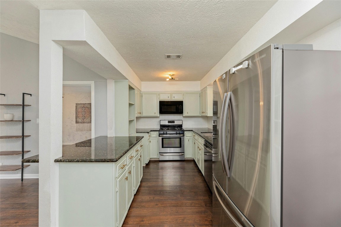 801 East 3rd Street Georgetown, TX 78626 - Photo 8 of 26 Kitchen
