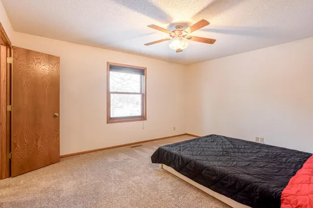 $399,900 | 2339 Highwood Avenue East, Maplewood, MN 55119