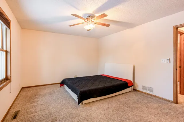 $399,900 | 2339 Highwood Avenue East, Maplewood, MN 55119