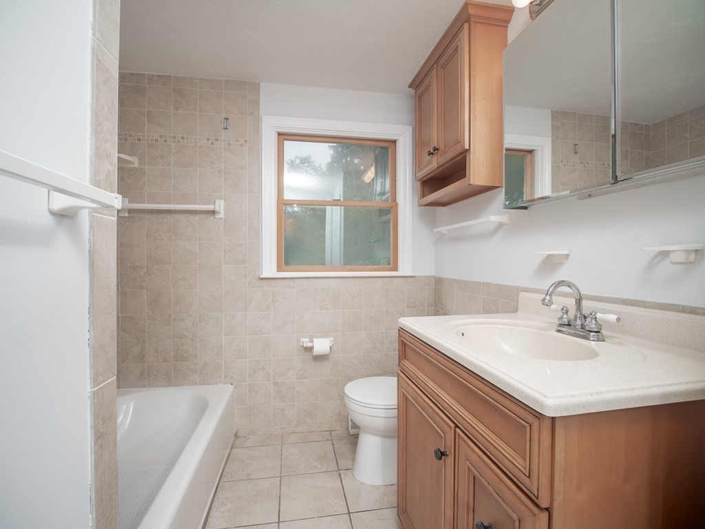 63 Massasoit Lane Hanover, MA 02339 - Photo 20 of 30