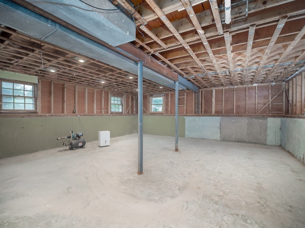 63 Massasoit Lane Hanover, MA 02339 - Photo 25 of 30