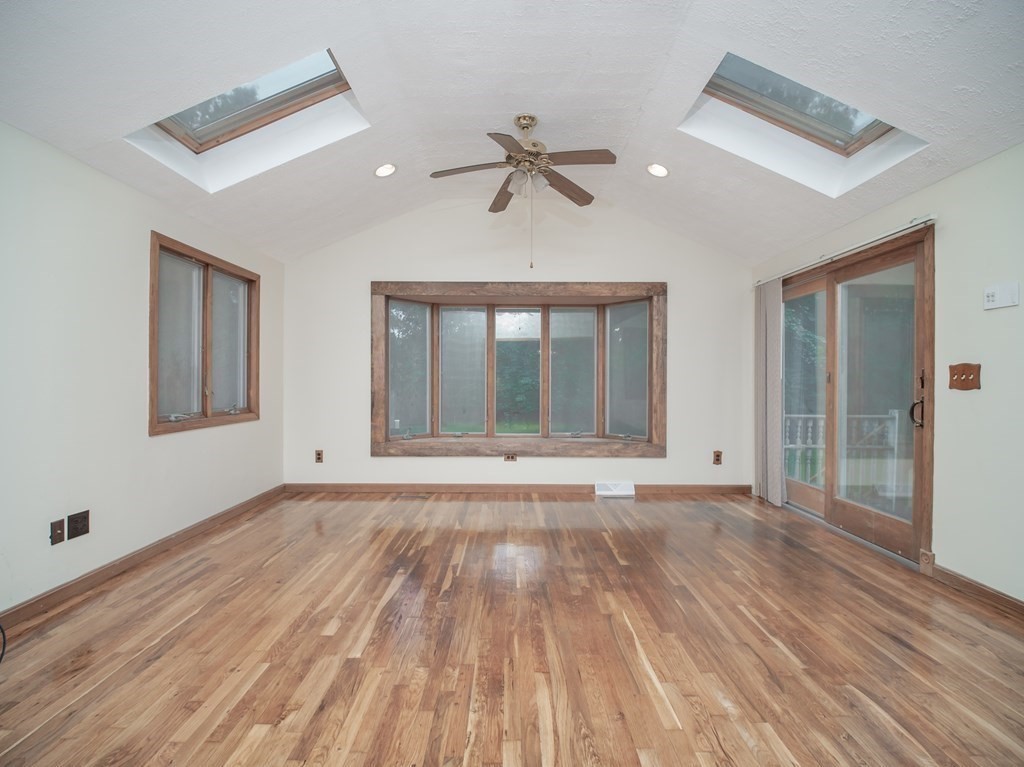 63 Massasoit Lane Hanover, MA 02339 - Photo 7 of 30
