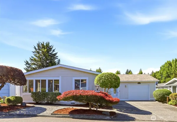 $599,999 | 24324 S Park, Bothell, WA 98021