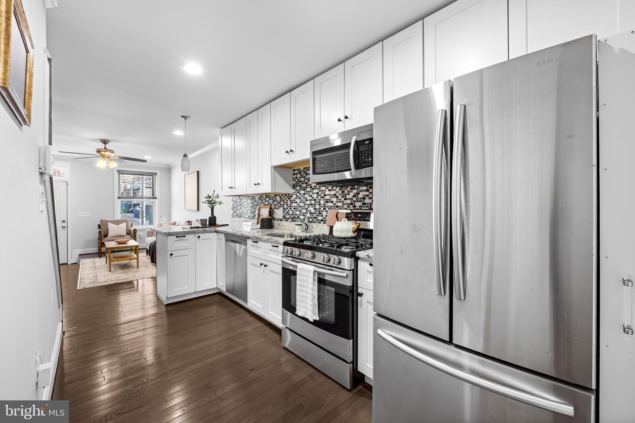 2933 Fait Avenue Baltimore, MD 21224 - Photo 12 of 49