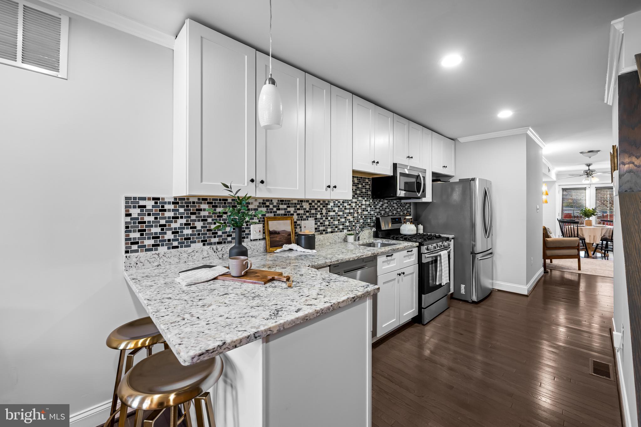 2933 Fait Avenue Baltimore, MD 21224 - Photo 9 of 49