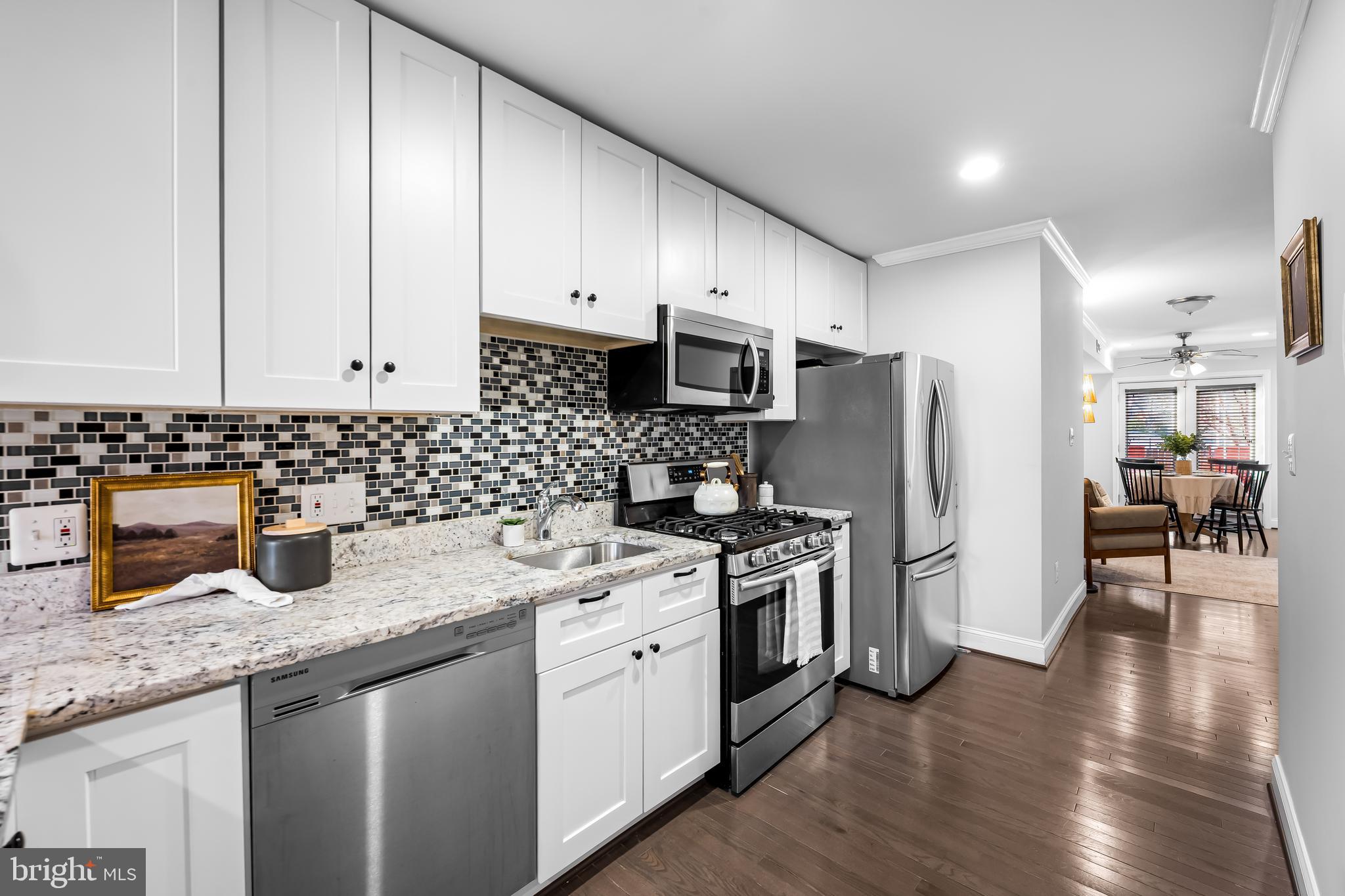 2933 Fait Avenue Baltimore, MD 21224 - Photo 10 of 49