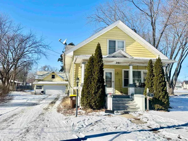 $175,000 | 201 West Marshall Street, Belvidere, IL 61008