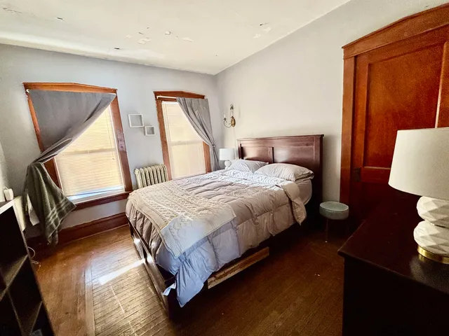 $187,500 | 201 West Marshall Street, Belvidere, IL 61008