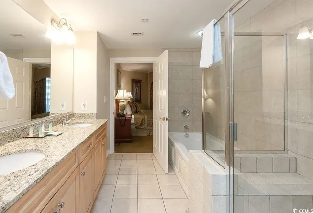 $555,000 | 9994 Beach Club Drive, Unit 605, Myrtle Beach, SC 29572