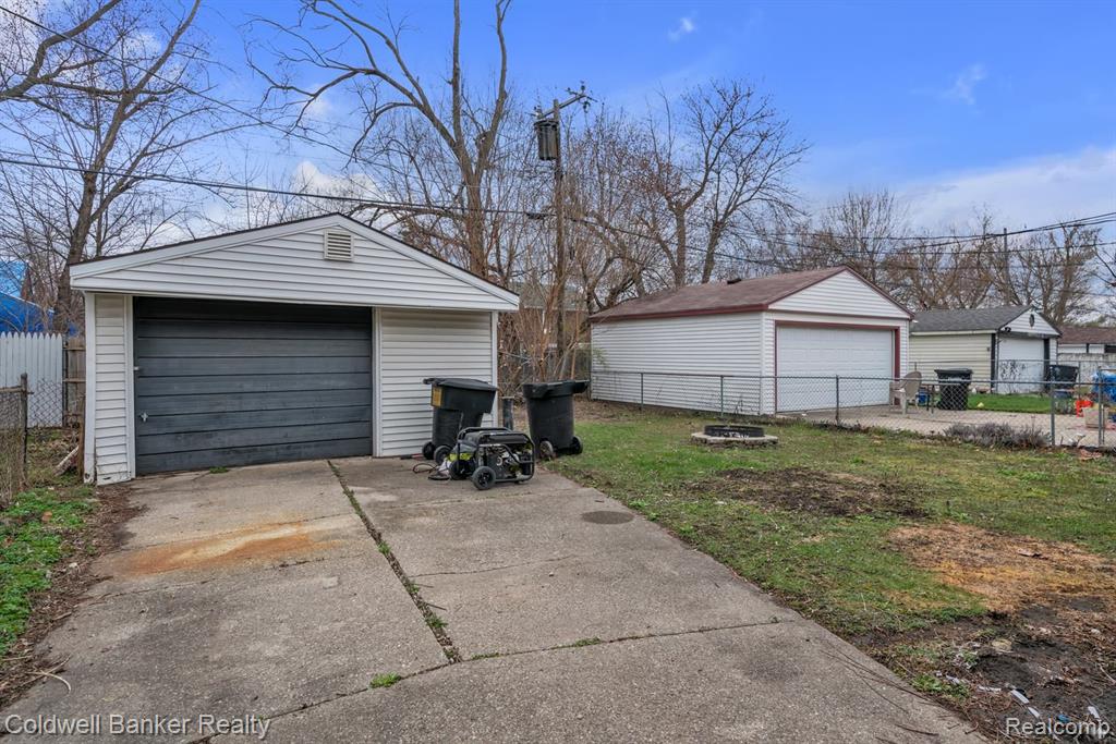 18651 Rutherford Street Detroit, MI 48235 - Photo 5 of 21