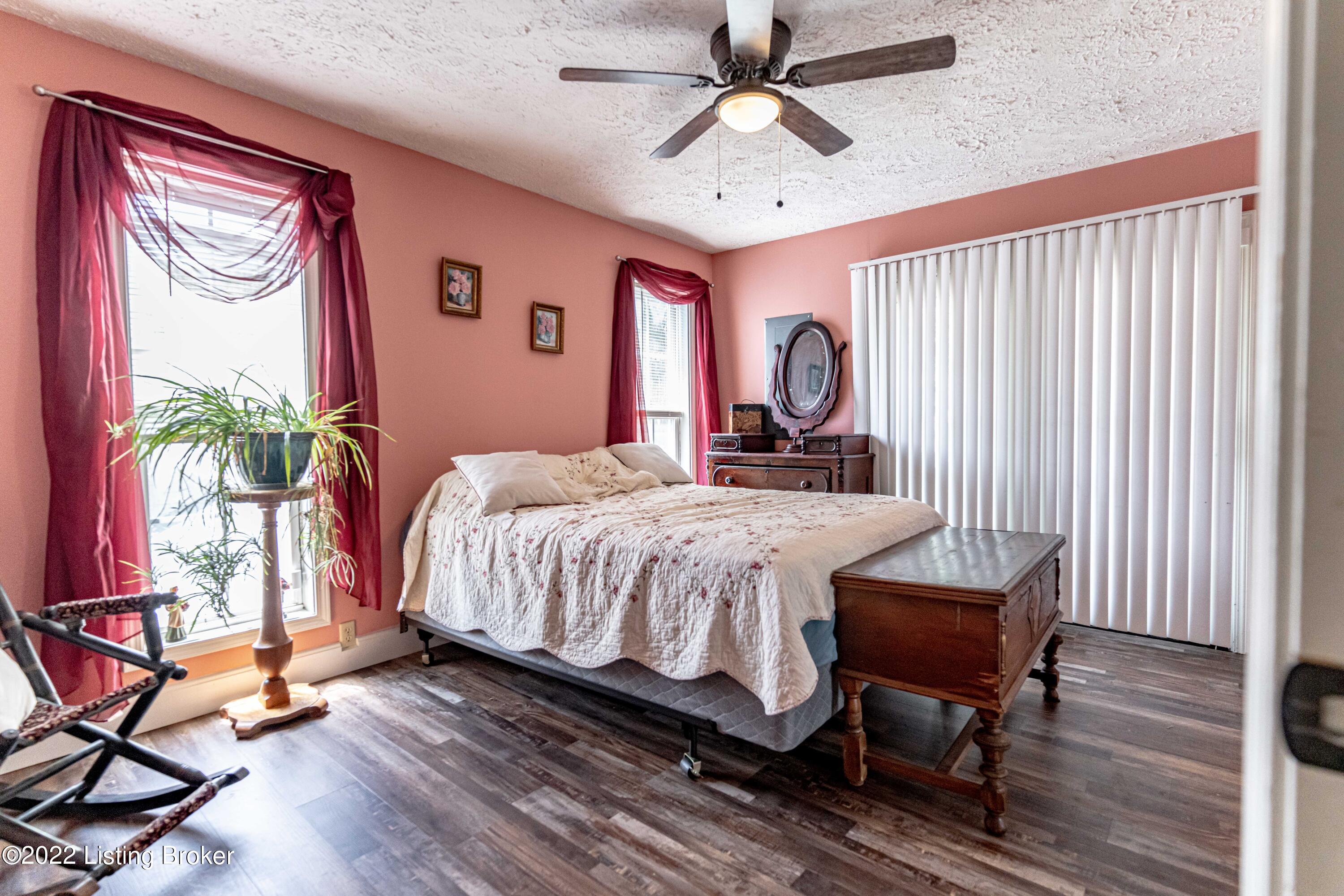 6512 Bowling Green Road Caneyville, KY 42721 - Photo 7 of 116 7