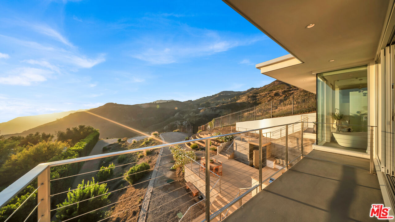2915 Tuna Canyon Road Topanga, CA 90290 - Photo 20 of 45