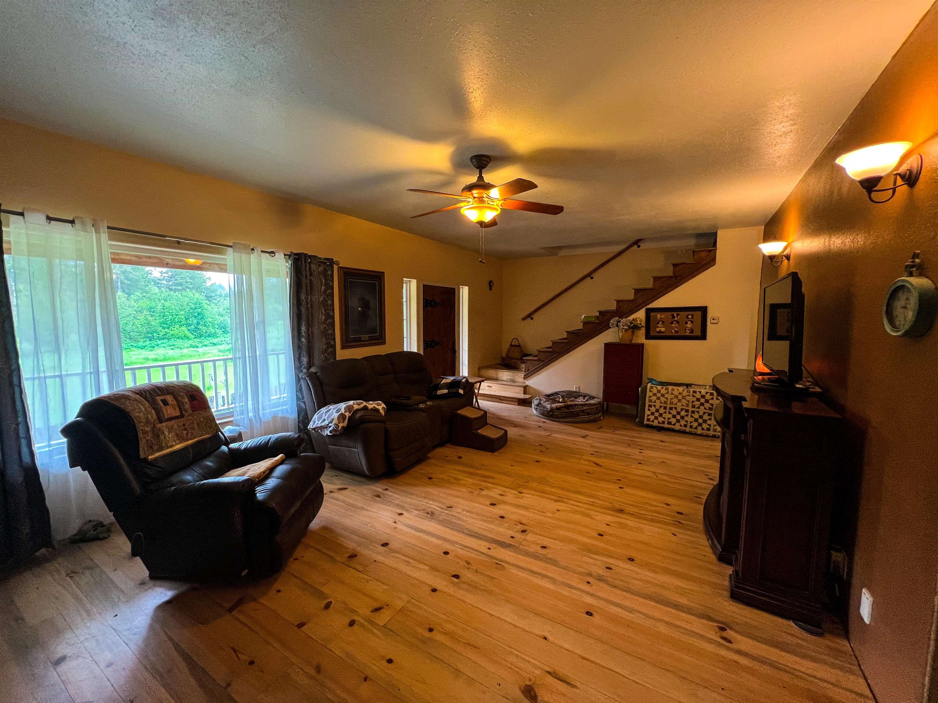 2435 Cedonia-Addy Road Addy, WA 99101 - Photo 18 of 50