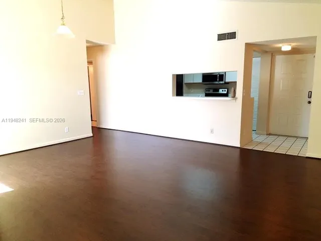 $1,600 | 9701 Westview Drive, Unit 1434, Coral Springs, FL 33076