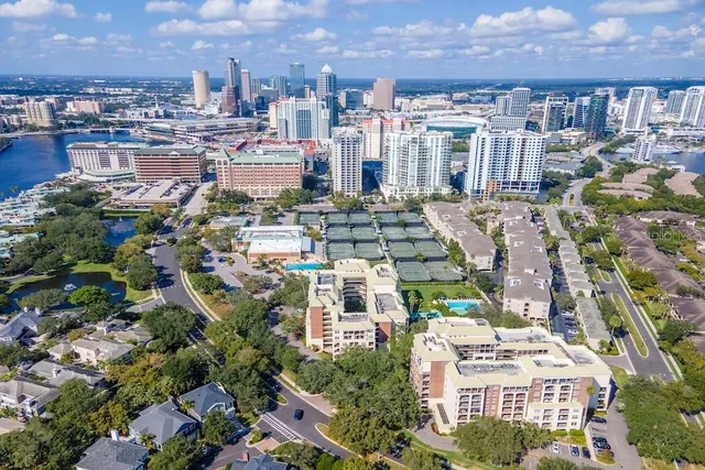 $649,500 | 1002 South Harbour Island Boulevard, Unit 1302, Tampa, FL 33602