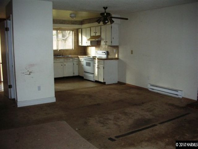 566 Smithridge Drive Reno, NV 89502 - Photo 4 of 9 Photo 4