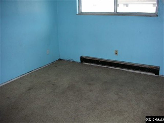 566 Smithridge Drive Reno, NV 89502 - Photo 7 of 9 Photo 7