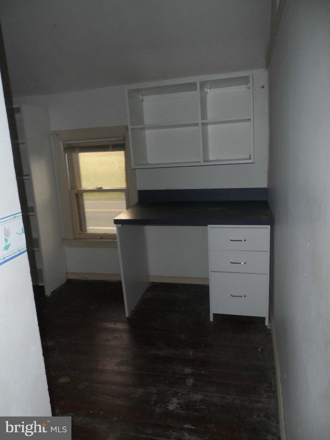 17244 Hamilton Station Road Hamilton, VA 20158 - Photo 13 of 18 Interior (General)