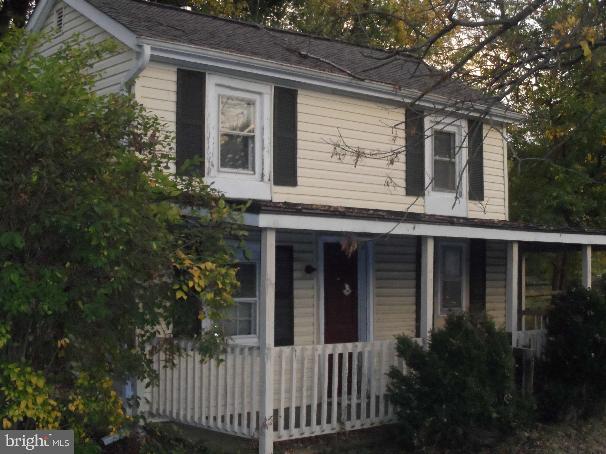 17244 Hamilton Station Road Hamilton, VA 20158 - Photo 3 of 18 Exterior (Front)