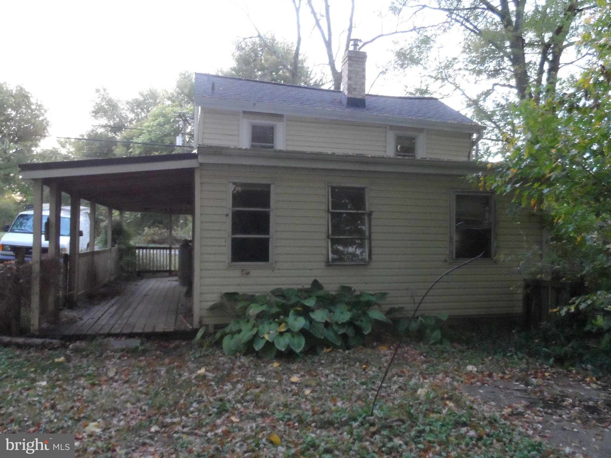 17244 Hamilton Station Road Hamilton, VA 20158 - Photo 5 of 18 Exterior (Rear)